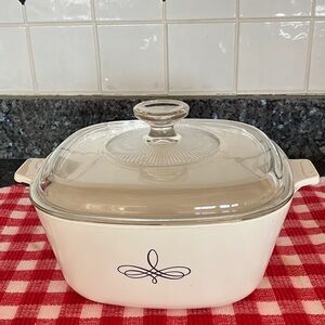 Vintage MCM 60’s Corning Ware 2 1/2 Quart Trifoil Black Scroll Casserole & Lid